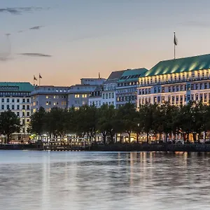 https://fairmont-vier-jahreszeiten.hamburg-hotels-de.com